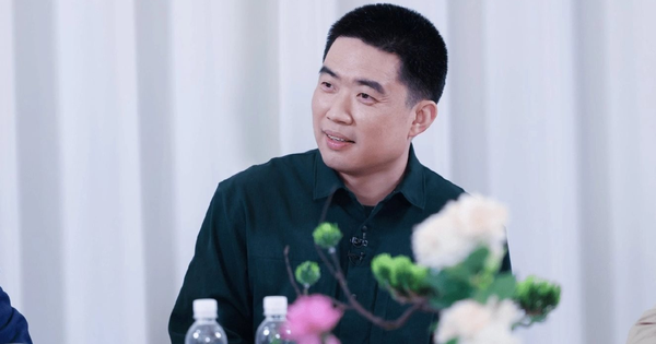 Dùng đồ cũ, tự chụp mẫu để tiết kiệm phí thuê người