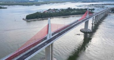 Cầu vượt cửa biển lớn nhất miền Trung đã xây xong, vì sao không thông xe?