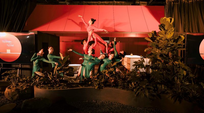 “Tự” – Không gian trưng bày trở thành hành trình cảm xúc