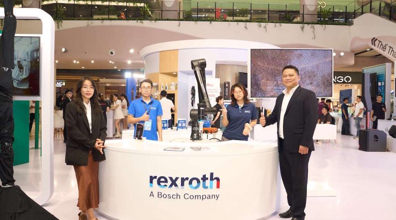 Các lãnh đạo ngành và chuyên gia công nghệ quy tụ để giải quyết bài toán chuyển đổi số