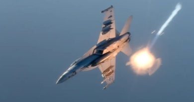 Kinh hoàng Biển Đỏ: Tàu chiến Mỹ khai hỏa tiêu diệt… chiến đấu cơ Mỹ