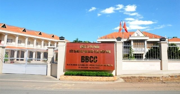 Công ty VLXD trên sàn muốn chia cổ tức tiền mặt tỷ lệ 40%