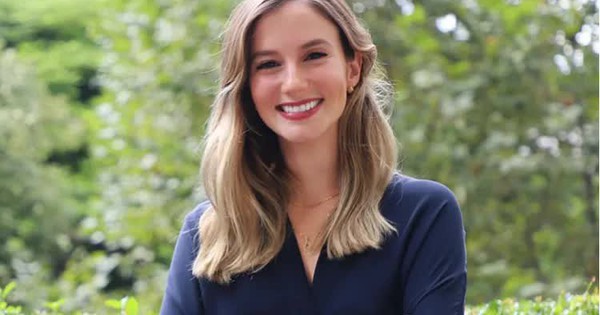 Đây là cô gái vừa vượt mặt Taylor Swift