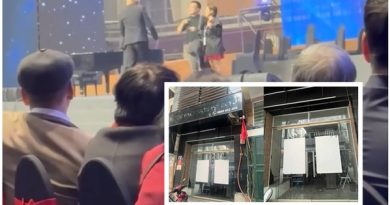 Địa chỉ công ty đóng cửa, gỡ bảng hiệu