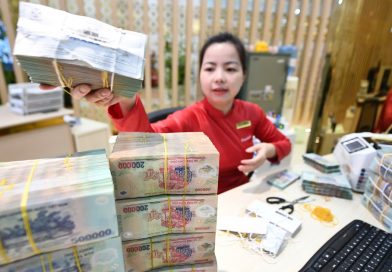 Ngân hàng Nhà nước bơm tiền mạnh, lãi suất tăng