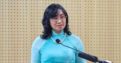 Việt Nam lần đầu xuất nhập khẩu vượt 900 tỷ USD, vào top 15 thương mại lớn nhất