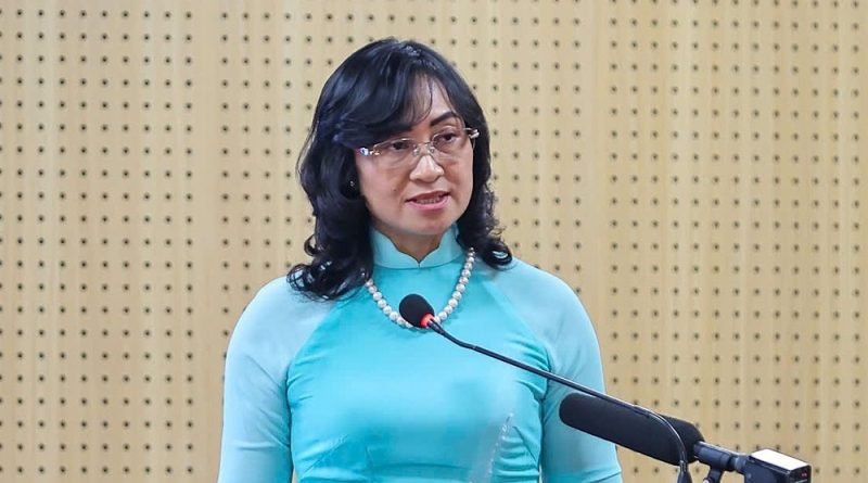 Việt Nam lần đầu xuất nhập khẩu vượt 900 tỷ USD, vào top 15 thương mại lớn nhất