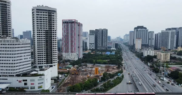 Nhìn lại những thương vụ sang tay, đổi chủ ‘đất vàng’ năm 2025