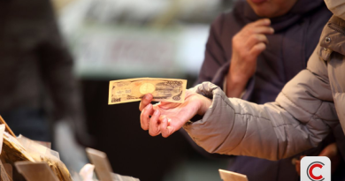 Khi gần nửa GDP nền kinh tế nằm trong tay các cụ già