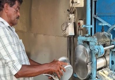 Người bán nước mía gây bất ngờ khi đặt chân tới 10 quốc gia