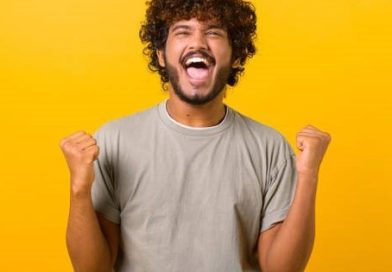 Doanh nghiệp đầu tiên báo lãi nghìn tỷ, một doanh nghiệp ô tô lỗ liên tiếp 15 năm