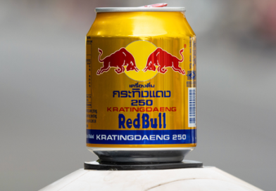 Sự thật ít biết về nguồn gốc “hàng Thái” của Red Bull