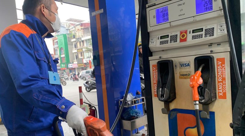 Giá xăng dầu đồng loạt tăng