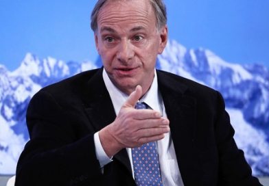 “Vàng vẫn là đồng tiền an toàn nhất”, cảnh báo thế giới tiến gần một “cuộc chiến vốn”