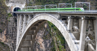 Láng giềng Việt Nam sắp hoàn thành tuyến đường đi hơn 300 km chỉ mất 4 tiếng rưỡi