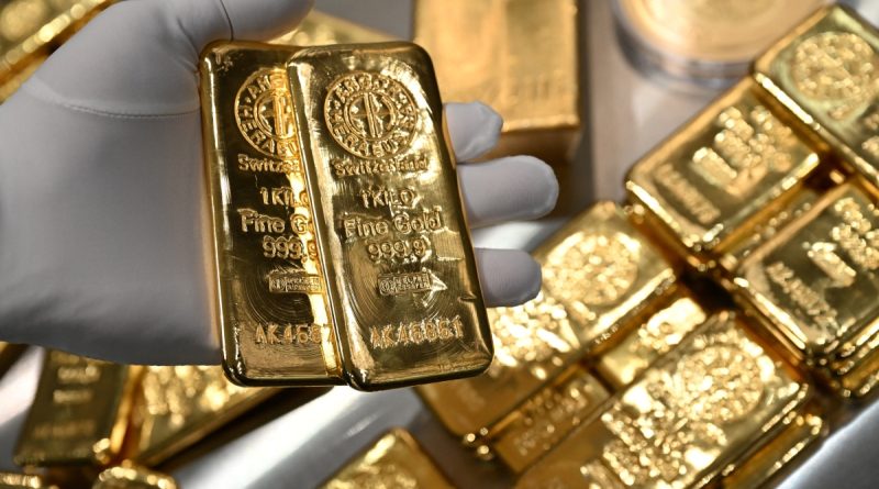 Giá vàng thế giới quay đầu tăng