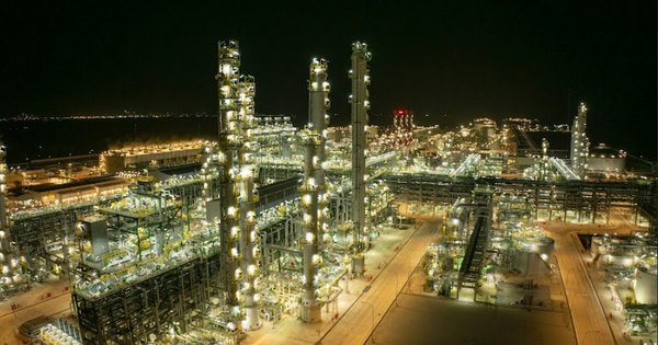 Ngốn lượng thép bằng 7 tháp Eiffel, khối lượng bùn đất đủ lấp đầy 5 Kim tự tháp Giza