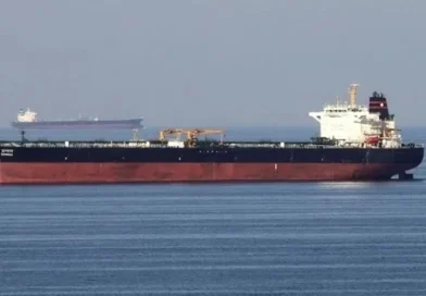 Iran đóng cửa Eo biển Hormuz