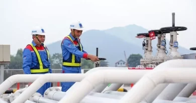 Chiến sự Trung Đông bùng nổ, doanh nghiệp xăng dầu họp khẩn bàn kế hoạch ứng phó