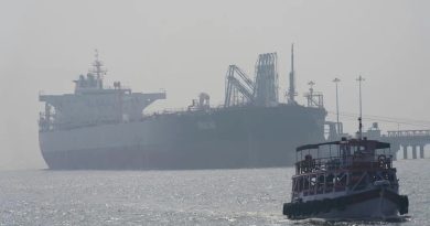 Iran cho phép 2 tàu chở dầu Ấn Độ đi qua eo biển Hormuz