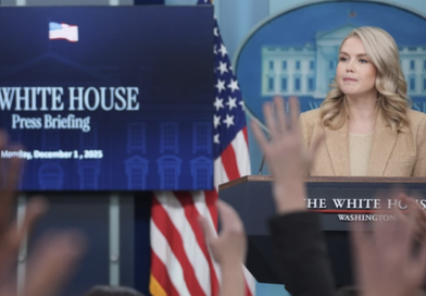 Mỹ bất ngờ phá lệ cũ, “cởi trói” dầu Venezuela