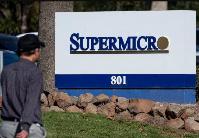 Đồng sáng lập Supermicro bị bắt vì buôn lậu 2,5 tỷ USD chip AI Nvidia sang Trung Quốc, hé lộ màn kịch dùng máy sấy tóc tráo máy chủ giả