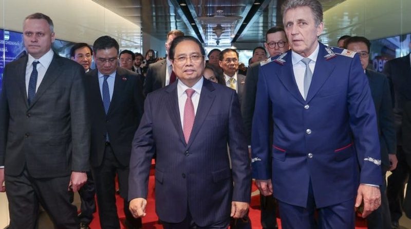 Thăm công trình 90 năm tuổi dưới lòng đất ở Moscow, Thủ tướng đề nghị Nga hỗ trợ xây tại Hà Nội, TP.HCM