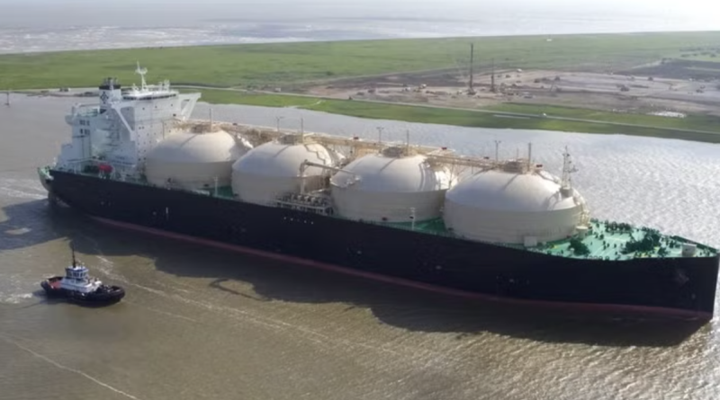 Báo cáo tiết lộ EU mua khối lượng LNG kỷ lục từ Nga