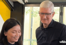 Biểu cảm của Tim Cook khi thấy AI giả chính mình