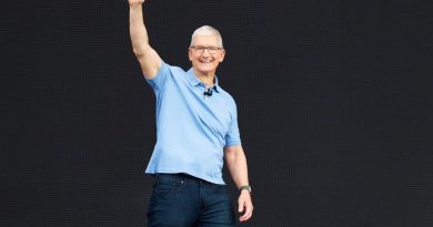 Dù Apple nộp gần 1 tỷ USD thuế, iPhone vẫn chưa tăng giá