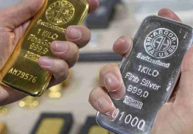 Nhiều chuyên gia dự báo giá vàng, bạc sẽ lập đỉnh mới