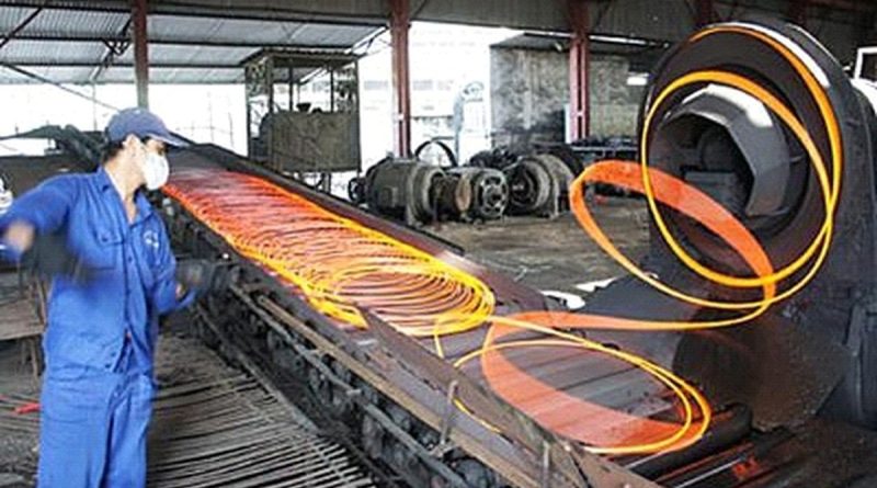 Doanh nghiệp xoay lịch sản xuất trước khi giá điện đổi khung giờ cao điểm