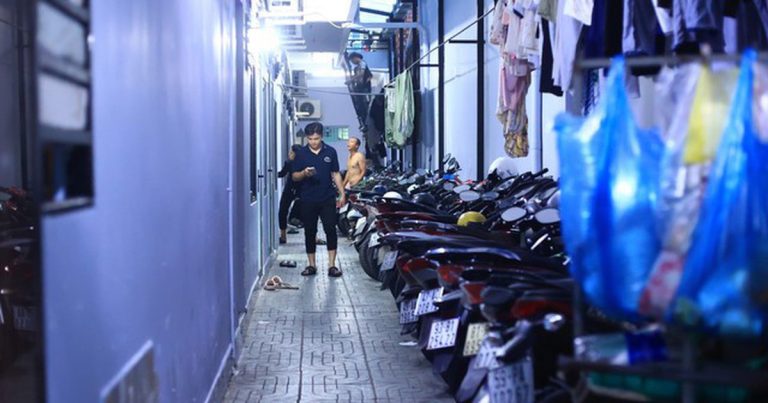 tien-dien-tang-phong-tro-cong-nhan-tphcm-1778650035460409464793-17797628165051011096978-0-0-400-640-crop-1779762844170757381964.jpg