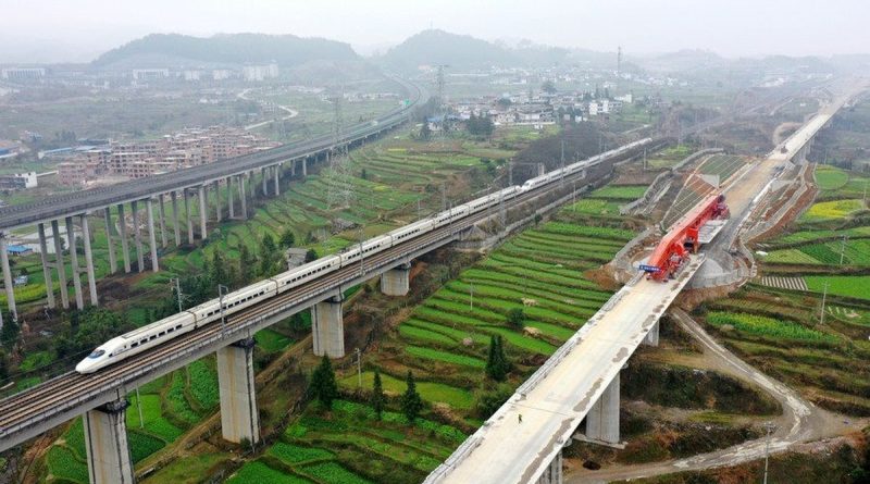 Mất hàng nghìn tỷ cho cầu cạn, sao không làm đường sắt cao tốc trên đất bằng?