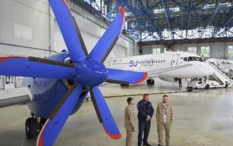 img2037-17825587247441916736811-0-177-495-969-crop-17825587317291798861620.jpeg