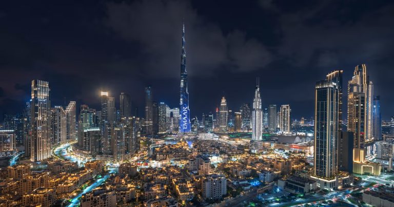dubai-emaar-1783313856283668734806-39-0-667-1200-crop-1783313875869413321340.jpg