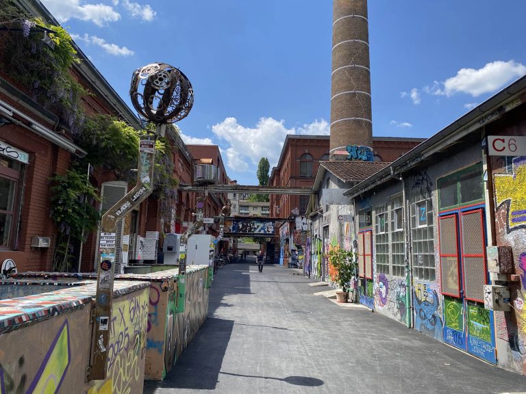 26A06044-01-2.jpg