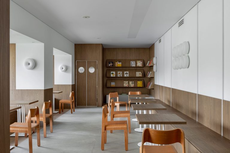 INTERIOR01-scaled.jpg