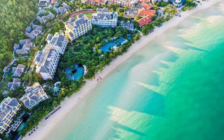 ban-sao-cua-jw-marriott-phu-quoc-emerald-bay-toa-lac-ben-bai-kem-nam-phu-quoc2x3ae3f644f8938366-1791879663203121626300-0-0-450-720-crop-17918796690871408397616.jpg